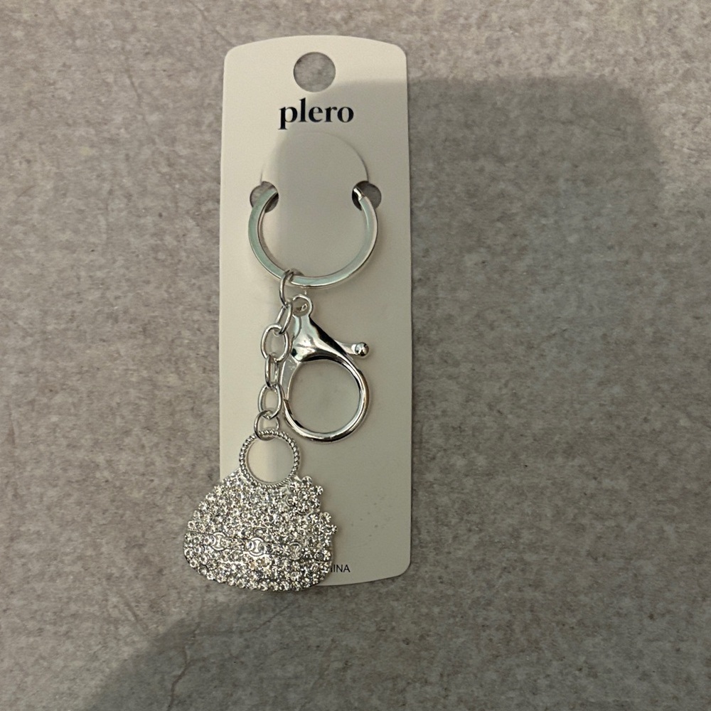 NWT Silver Tone Keychain-Rhinestone Purse Design
